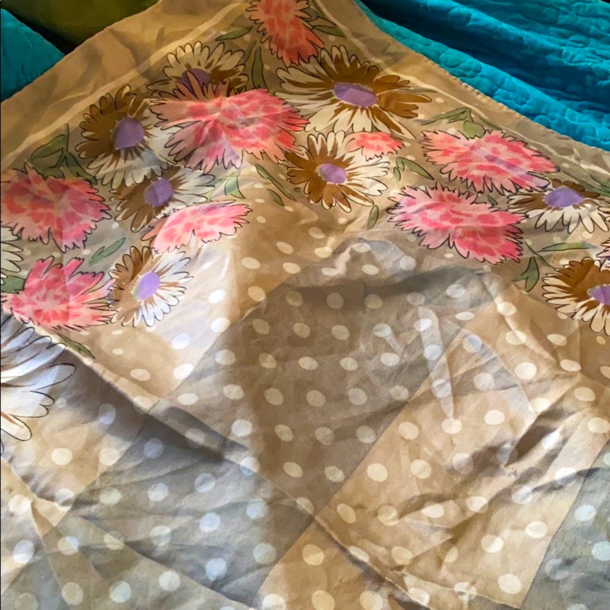 SatinFeel Scarf